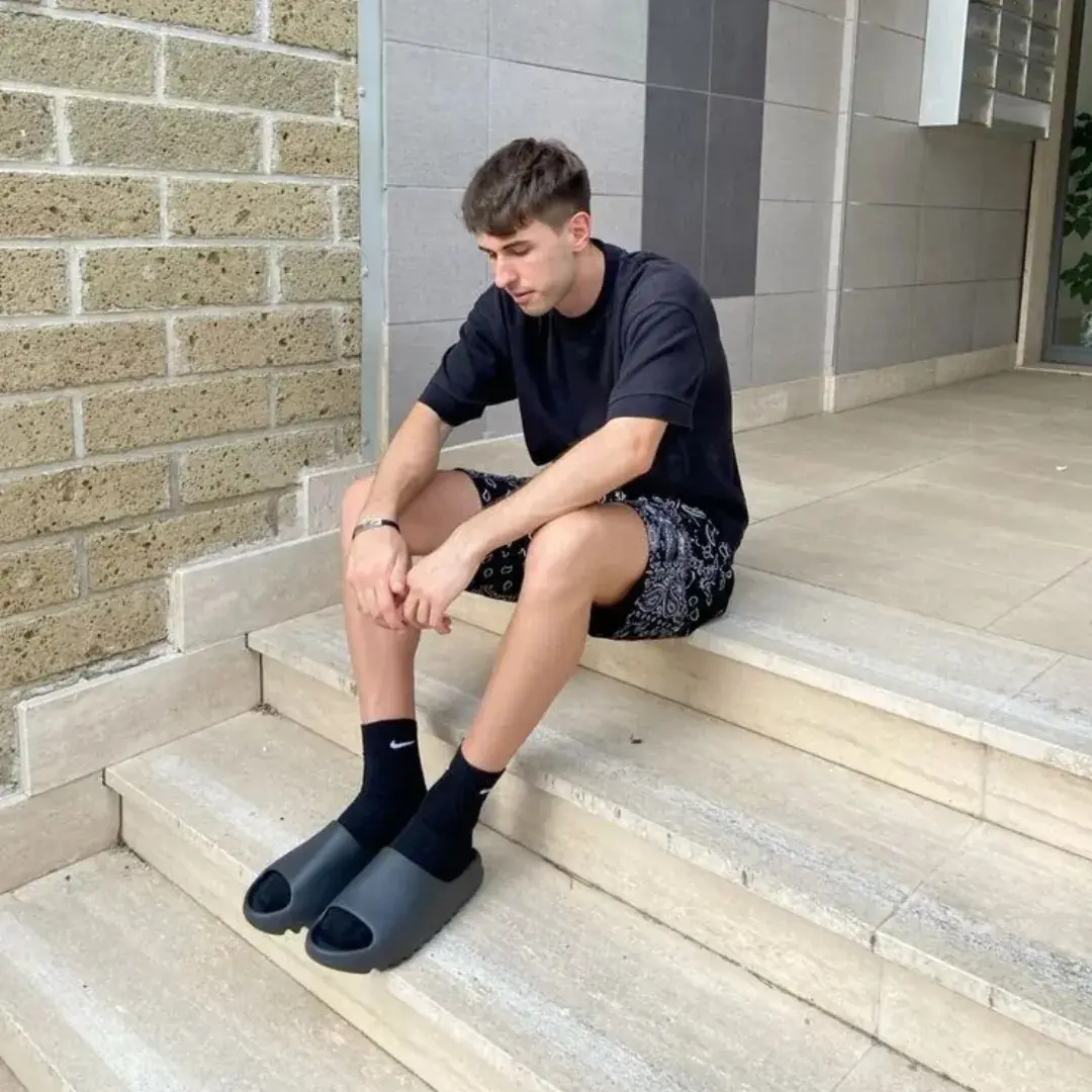 Yeezy Slide Black