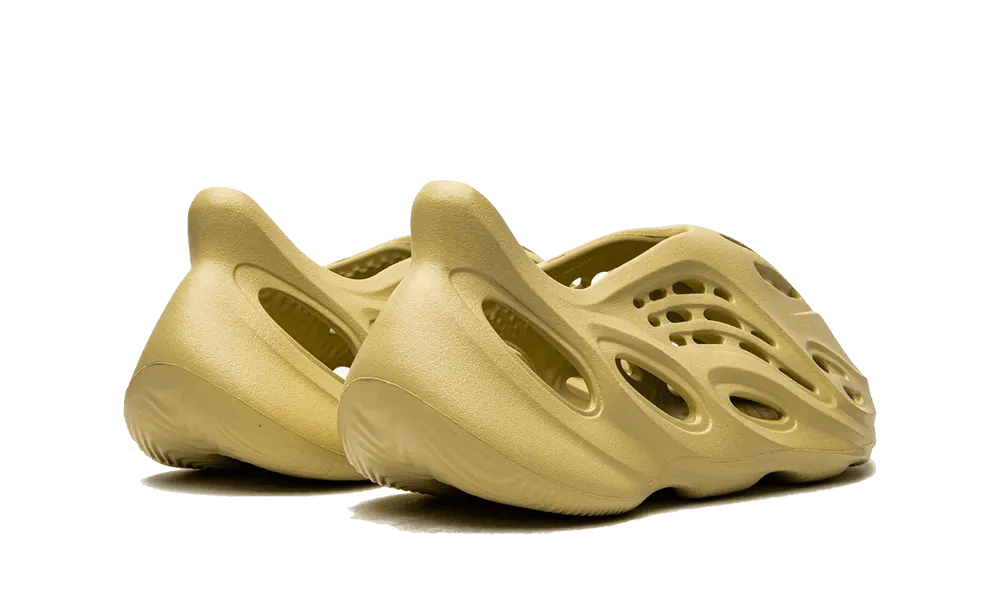 Adidas Yeezy Foam RNNR Sulfur